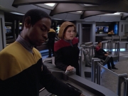 extant_StarTrek_VOY_5x08-NothingHuman_03046.jpg