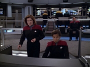 extant_StarTrek_VOY_5x08-NothingHuman_03070.jpg