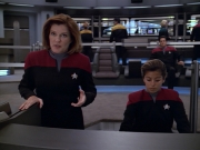 extant_StarTrek_VOY_5x08-NothingHuman_03073.jpg
