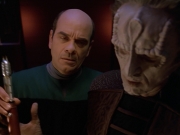 extant_StarTrek_VOY_5x08-NothingHuman_03092.jpg
