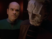 extant_StarTrek_VOY_5x08-NothingHuman_03094.jpg