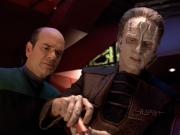 extant_StarTrek_VOY_5x08-NothingHuman_03106.jpg