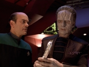 extant_StarTrek_VOY_5x08-NothingHuman_03114.jpg