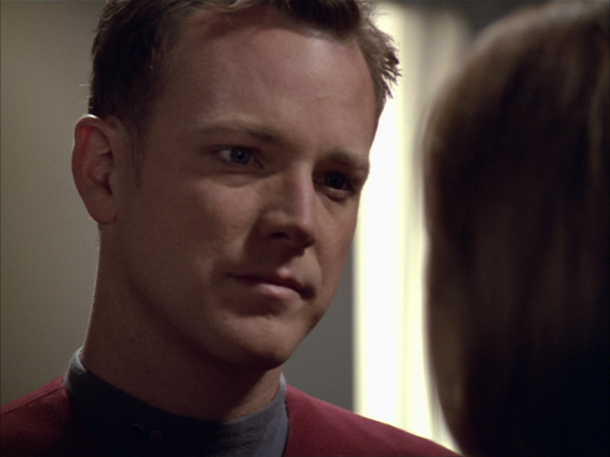 extant_StarTrek_VOY_5x09-ThirtyDays_00015.jpg