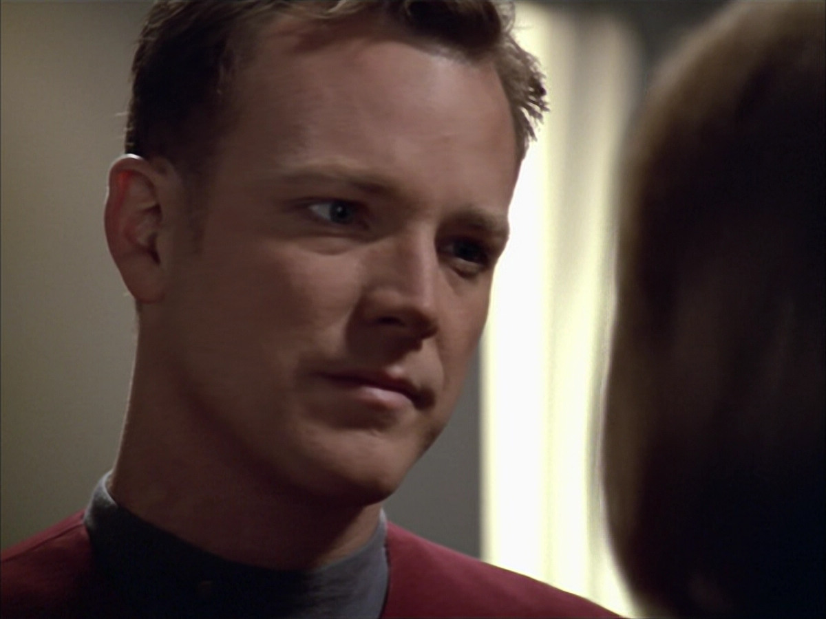 extant_StarTrek_VOY_5x09-ThirtyDays_00017.jpg