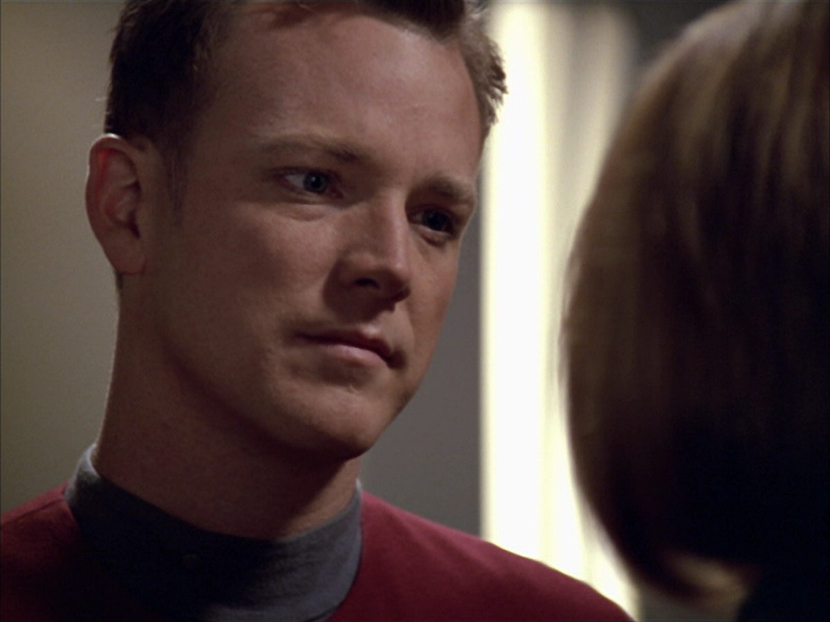 extant_StarTrek_VOY_5x09-ThirtyDays_00024.jpg