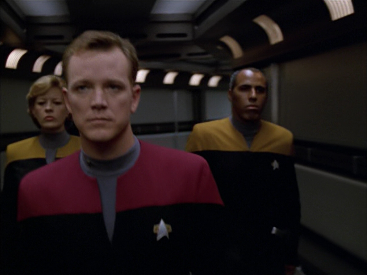 extant_StarTrek_VOY_5x09-ThirtyDays_00051.jpg