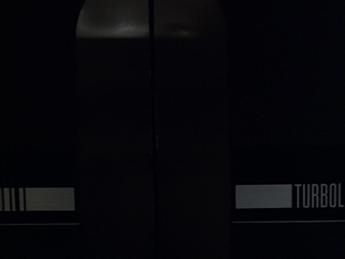 extant_StarTrek_VOY_5x09-ThirtyDays_00069.jpg