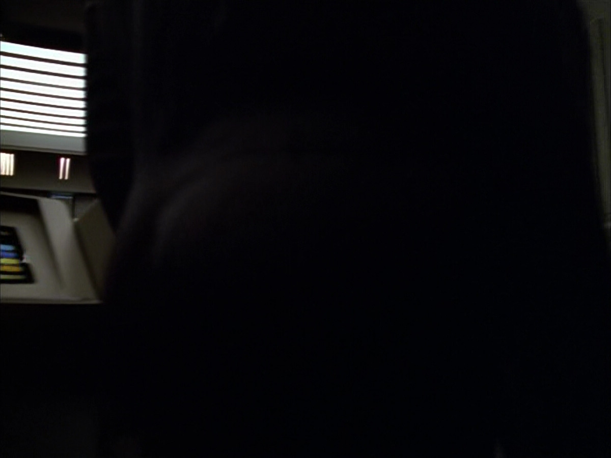 extant_StarTrek_VOY_5x09-ThirtyDays_00076.jpg