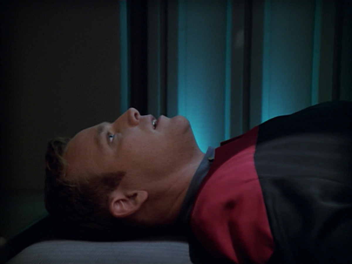 extant_StarTrek_VOY_5x09-ThirtyDays_00121.jpg