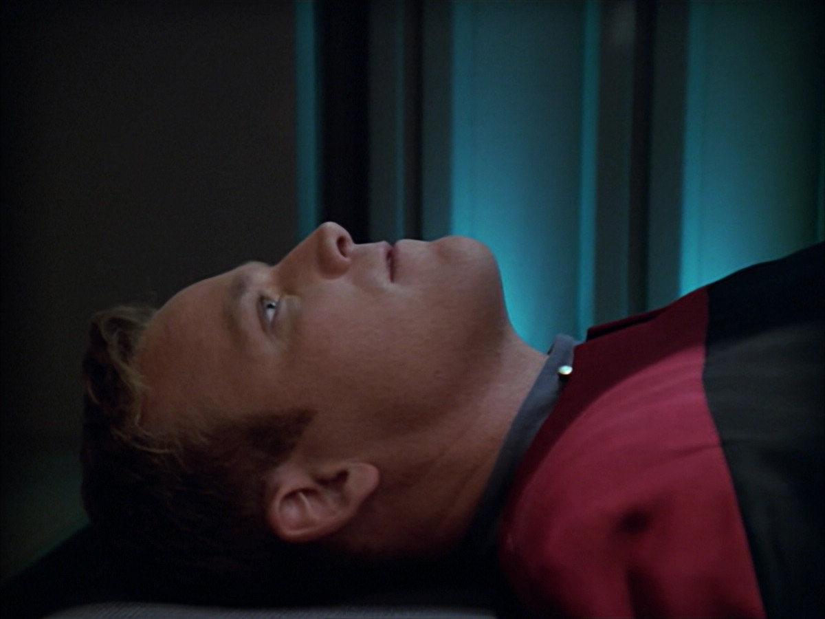 extant_StarTrek_VOY_5x09-ThirtyDays_00124.jpg