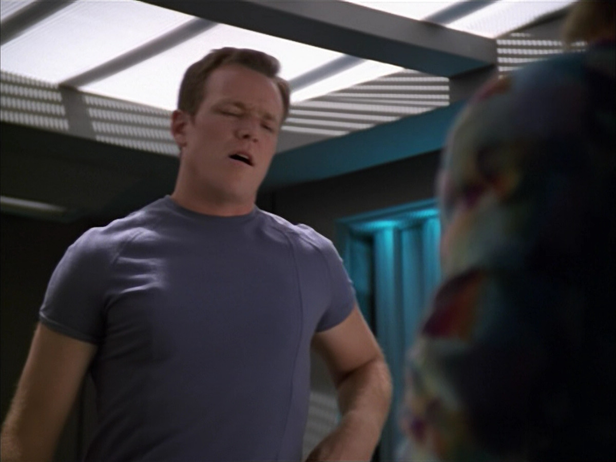 extant_StarTrek_VOY_5x09-ThirtyDays_00329.jpg
