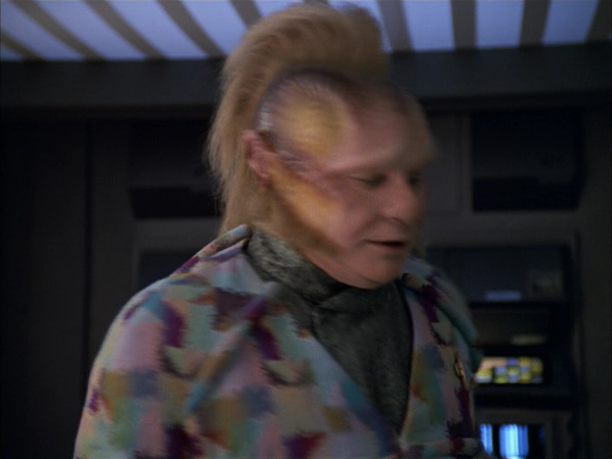extant_StarTrek_VOY_5x09-ThirtyDays_00379.jpg