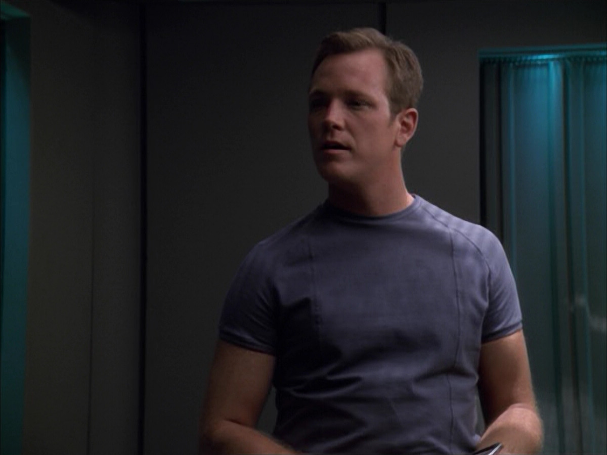 extant_StarTrek_VOY_5x09-ThirtyDays_00437.jpg