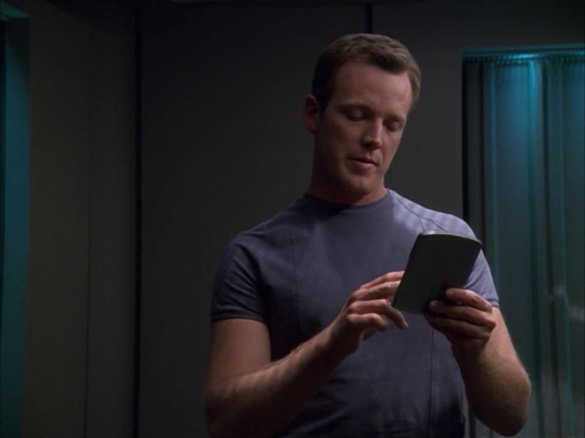 extant_StarTrek_VOY_5x09-ThirtyDays_00441.jpg