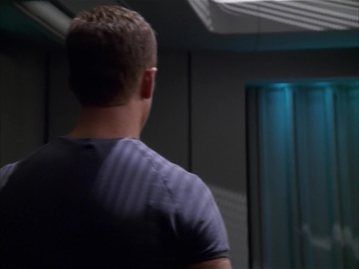 extant_StarTrek_VOY_5x09-ThirtyDays_00459.jpg