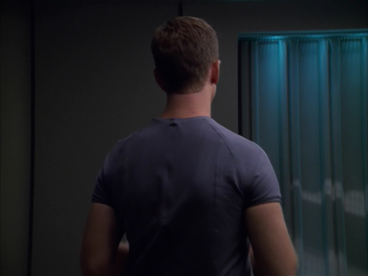 extant_StarTrek_VOY_5x09-ThirtyDays_00461.jpg
