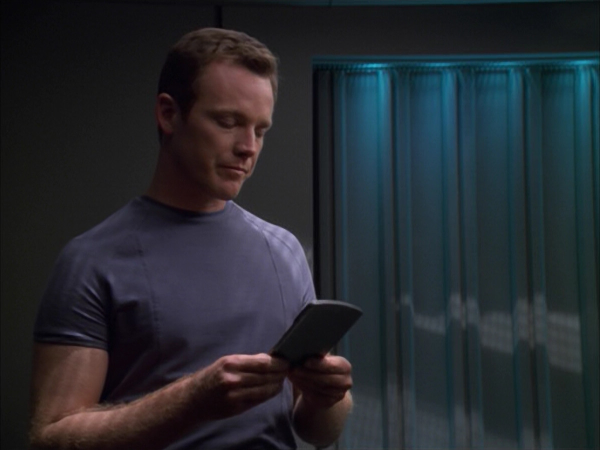 extant_StarTrek_VOY_5x09-ThirtyDays_00500.jpg