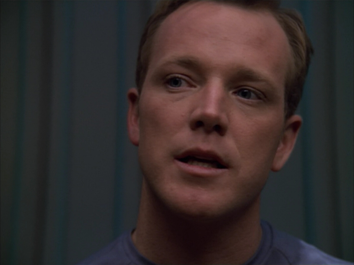extant_StarTrek_VOY_5x09-ThirtyDays_00532.jpg