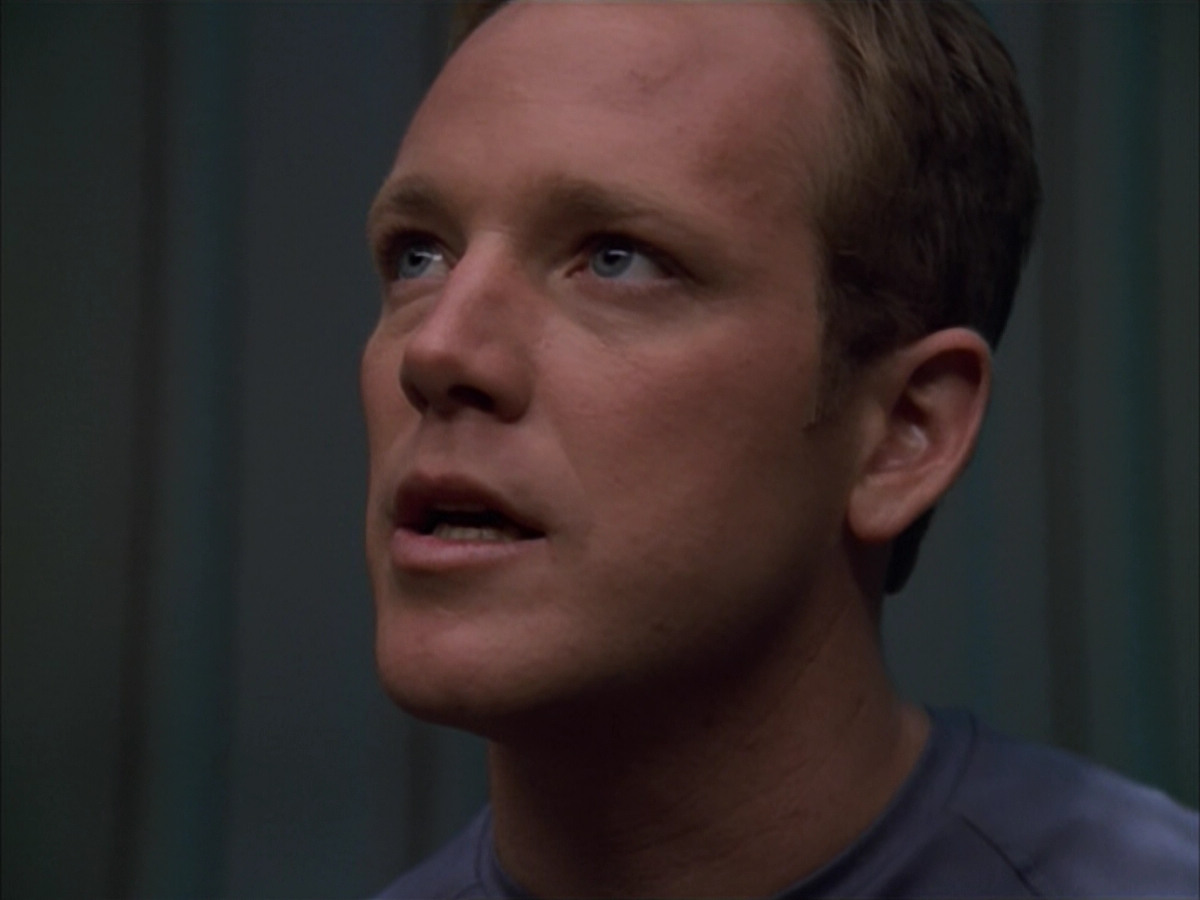 extant_StarTrek_VOY_5x09-ThirtyDays_00539.jpg