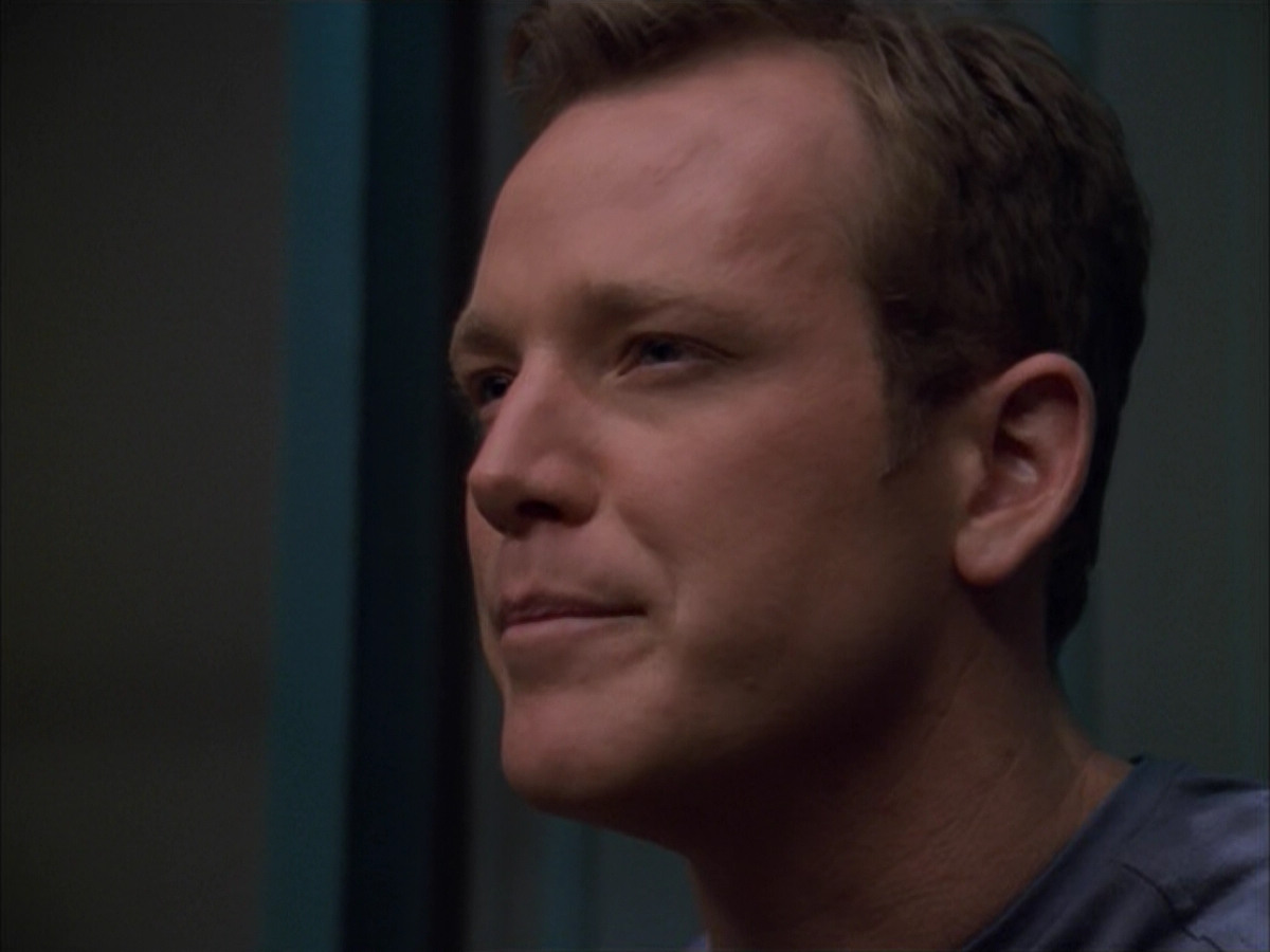 extant_StarTrek_VOY_5x09-ThirtyDays_00545.jpg