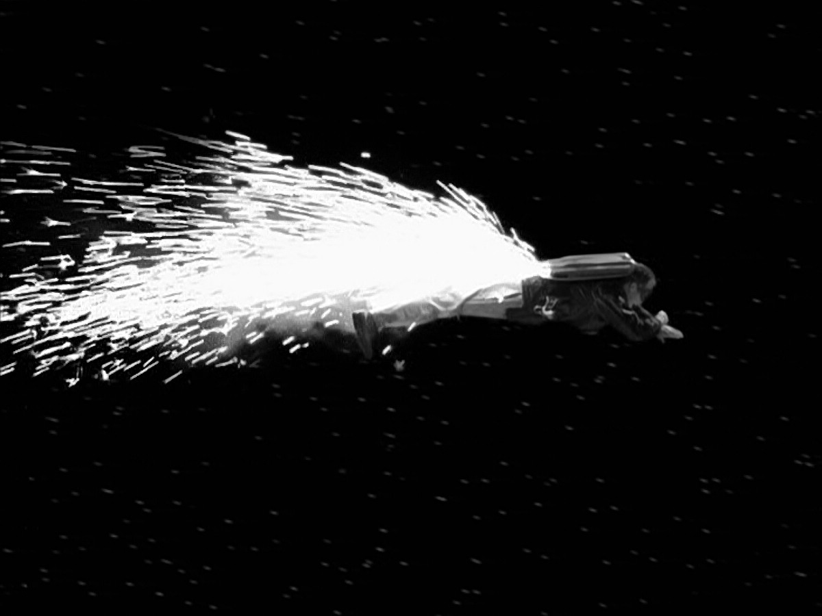 extant_StarTrek_VOY_5x09-ThirtyDays_00552.jpg