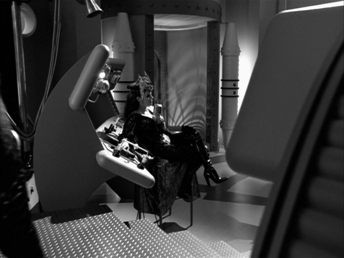 extant_StarTrek_VOY_5x09-ThirtyDays_00577.jpg