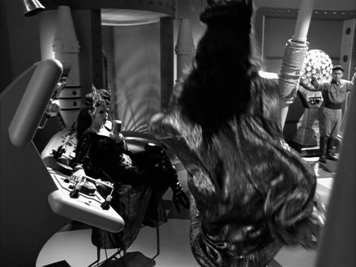 extant_StarTrek_VOY_5x09-ThirtyDays_00581.jpg