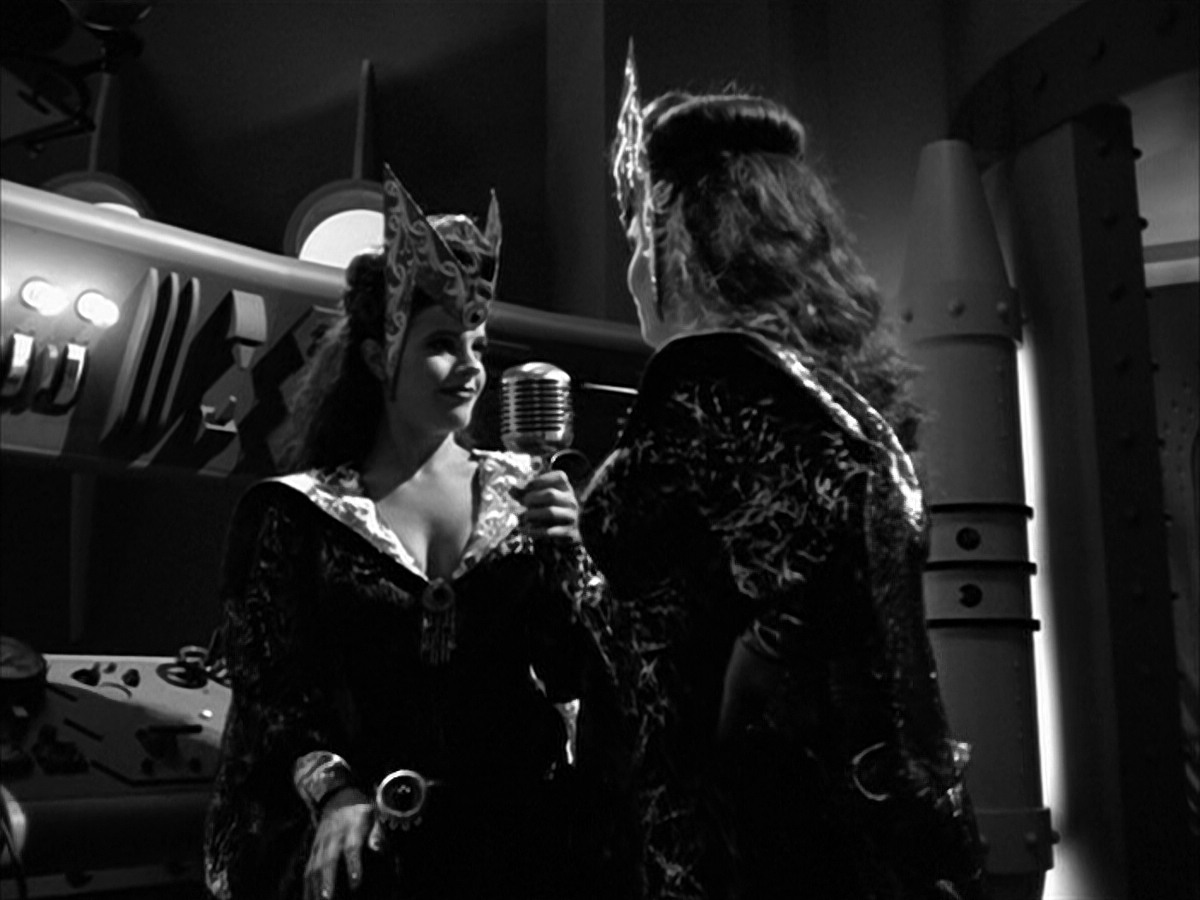 extant_StarTrek_VOY_5x09-ThirtyDays_00586.jpg