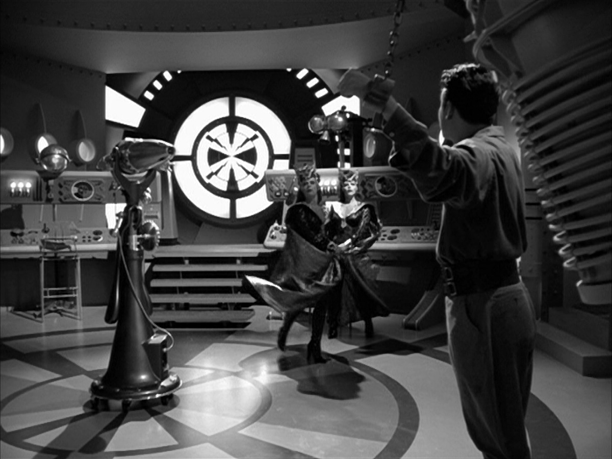 extant_StarTrek_VOY_5x09-ThirtyDays_00603.jpg