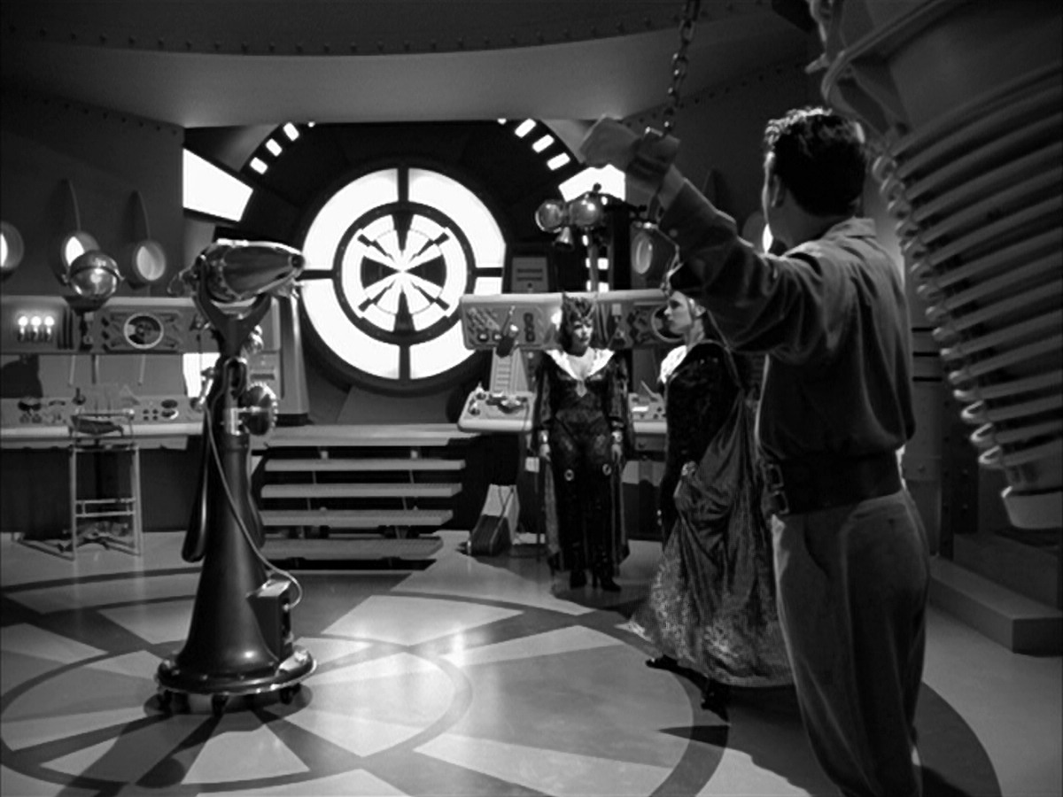 extant_StarTrek_VOY_5x09-ThirtyDays_00606.jpg