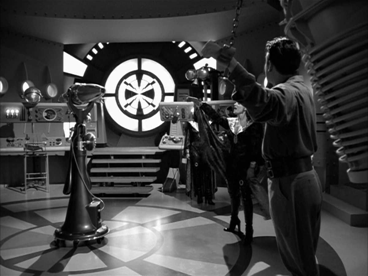 extant_StarTrek_VOY_5x09-ThirtyDays_00607.jpg