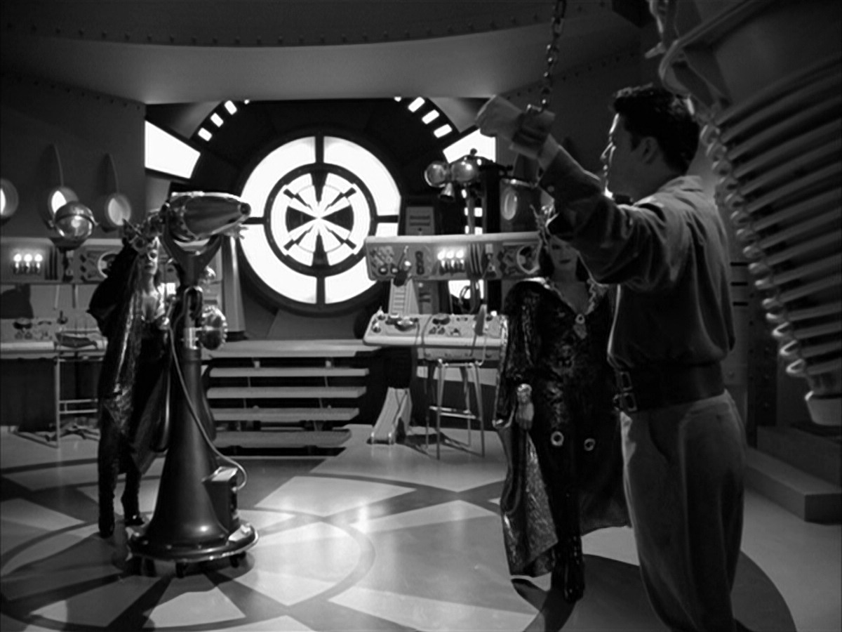 extant_StarTrek_VOY_5x09-ThirtyDays_00614.jpg