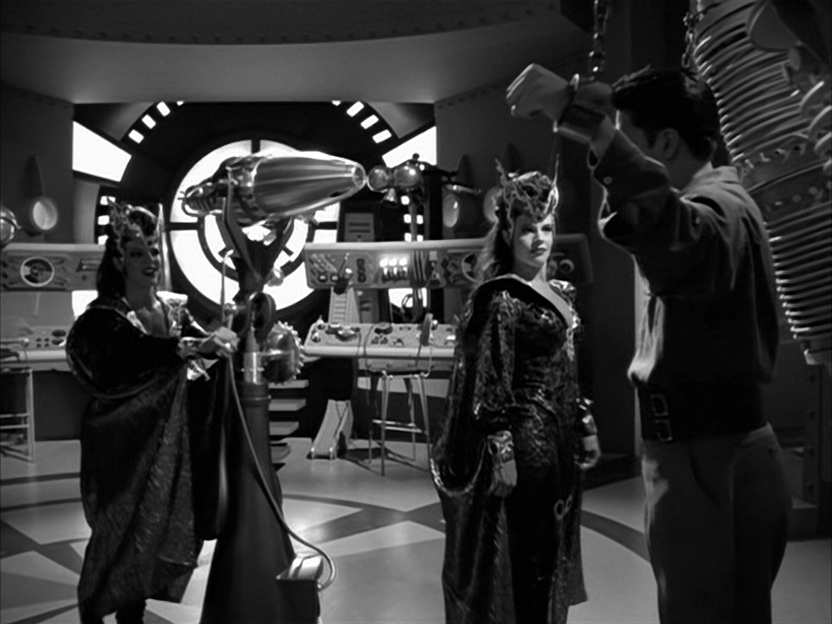 extant_StarTrek_VOY_5x09-ThirtyDays_00617.jpg