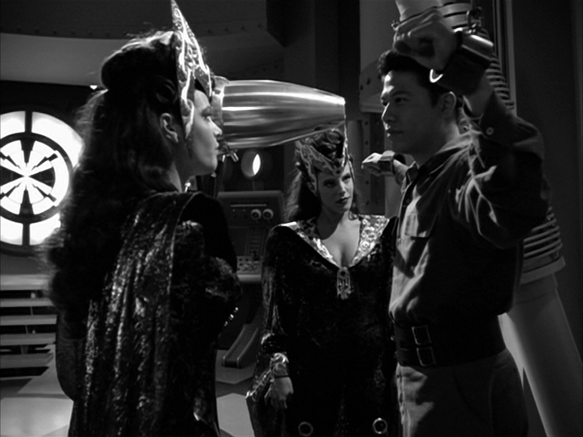 extant_StarTrek_VOY_5x09-ThirtyDays_00625.jpg