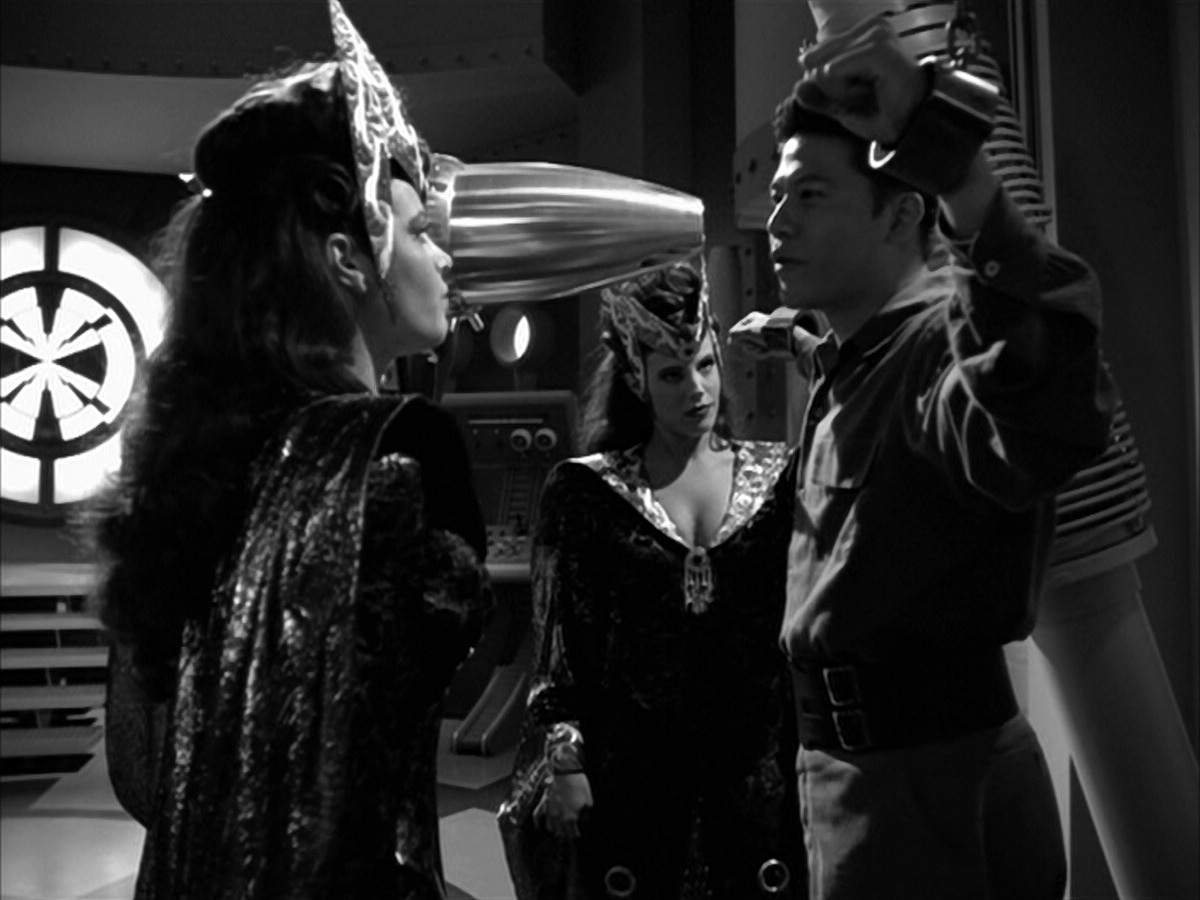 extant_StarTrek_VOY_5x09-ThirtyDays_00626.jpg