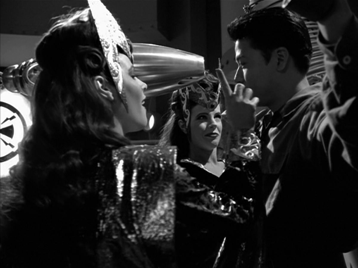 extant_StarTrek_VOY_5x09-ThirtyDays_00640.jpg