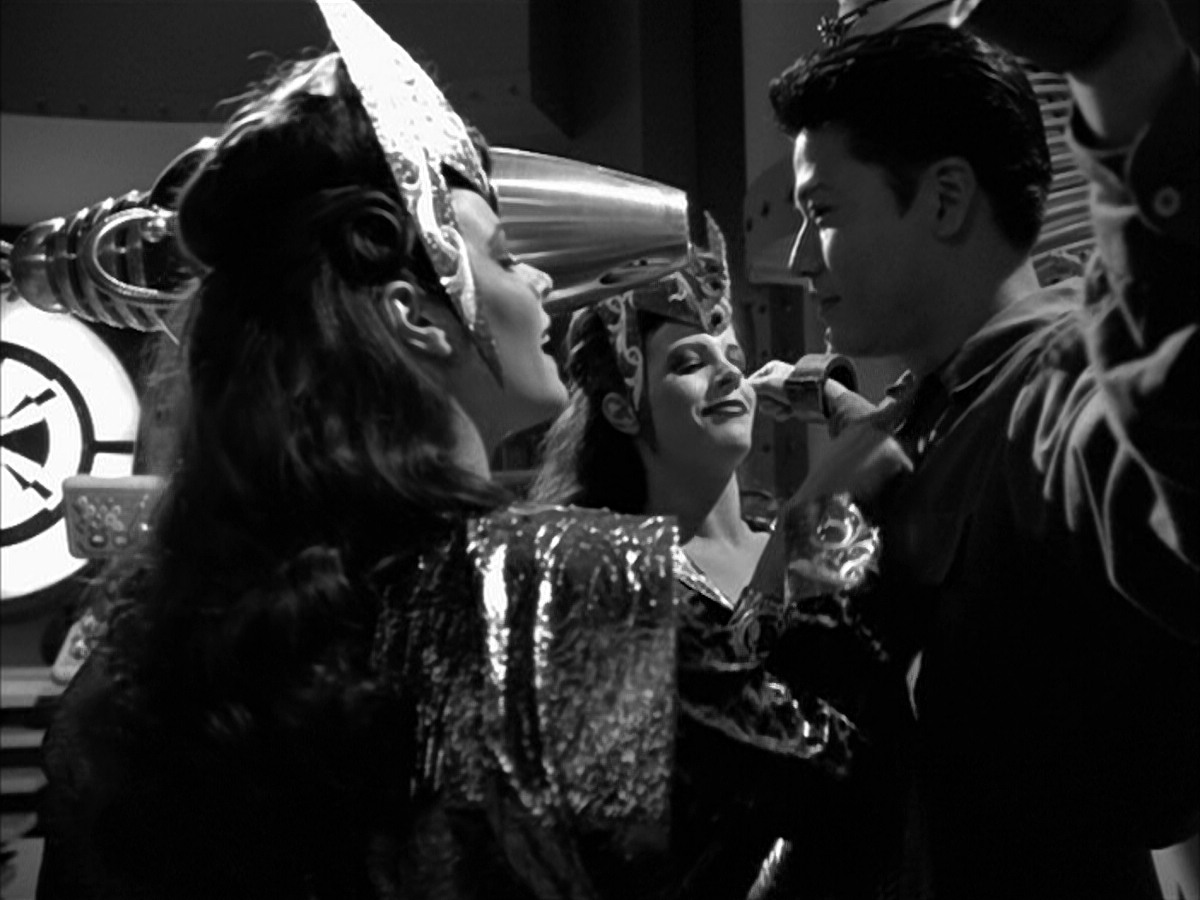 extant_StarTrek_VOY_5x09-ThirtyDays_00641.jpg