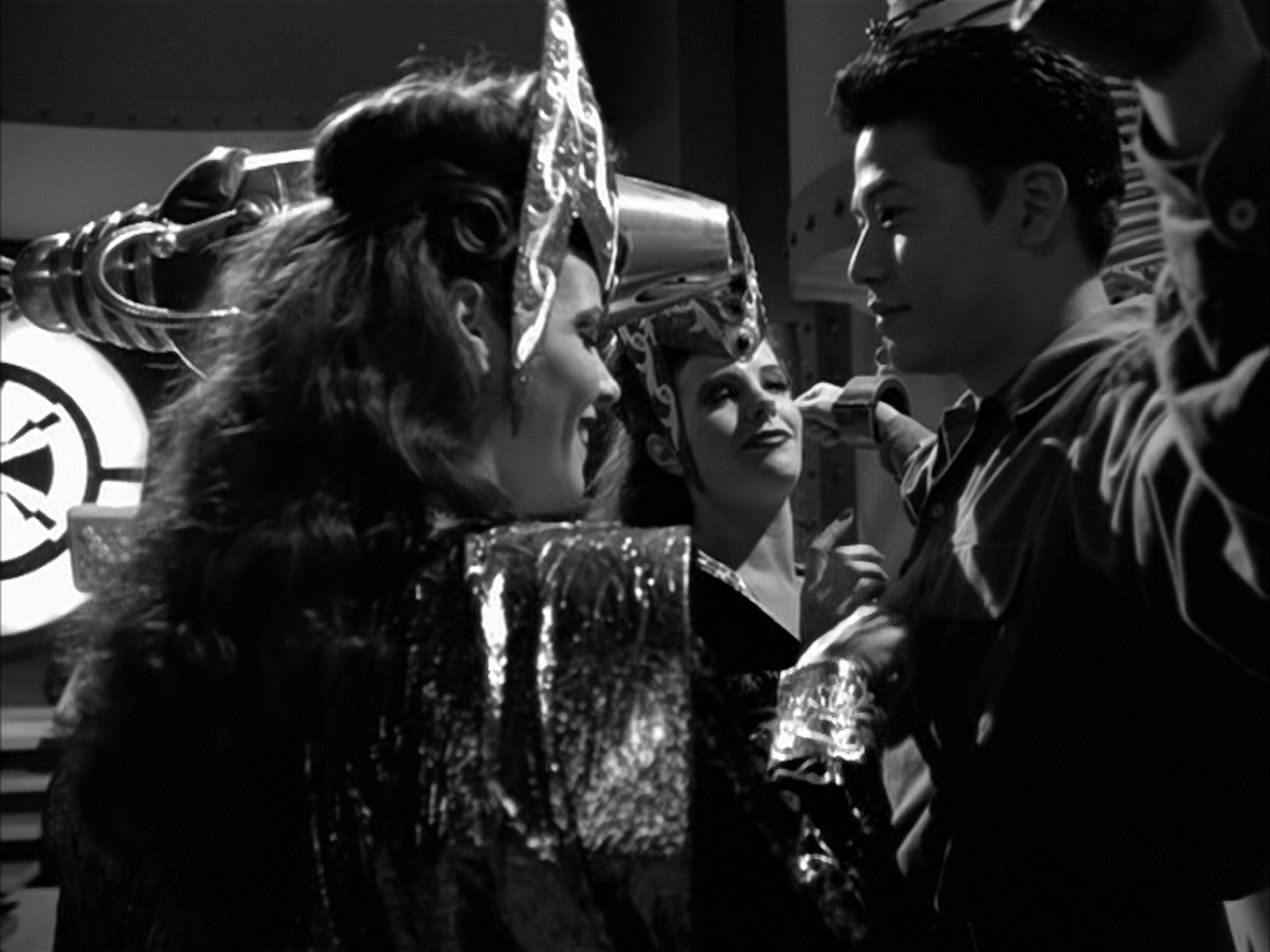 extant_StarTrek_VOY_5x09-ThirtyDays_00642.jpg