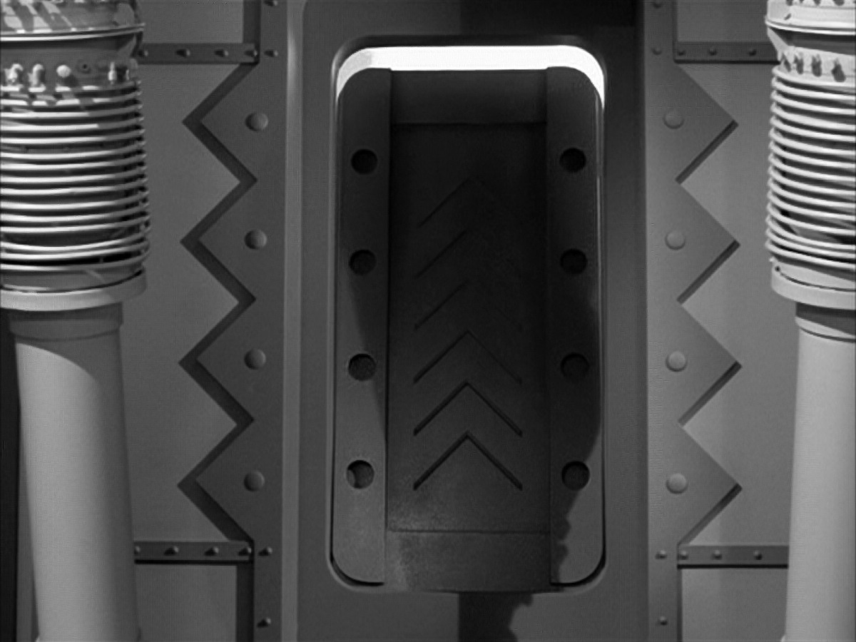extant_StarTrek_VOY_5x09-ThirtyDays_00647.jpg