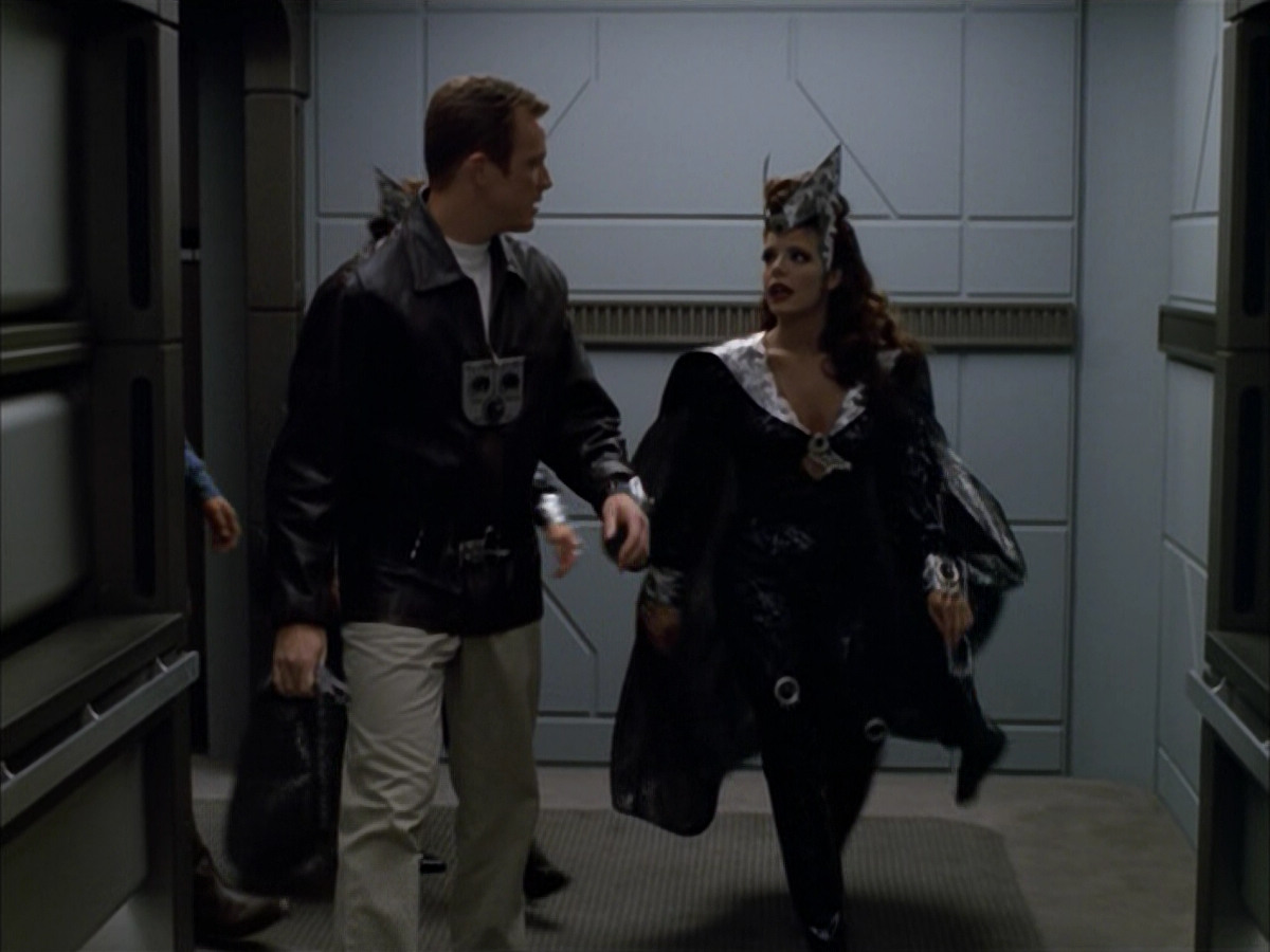 extant_StarTrek_VOY_5x09-ThirtyDays_00699.jpg