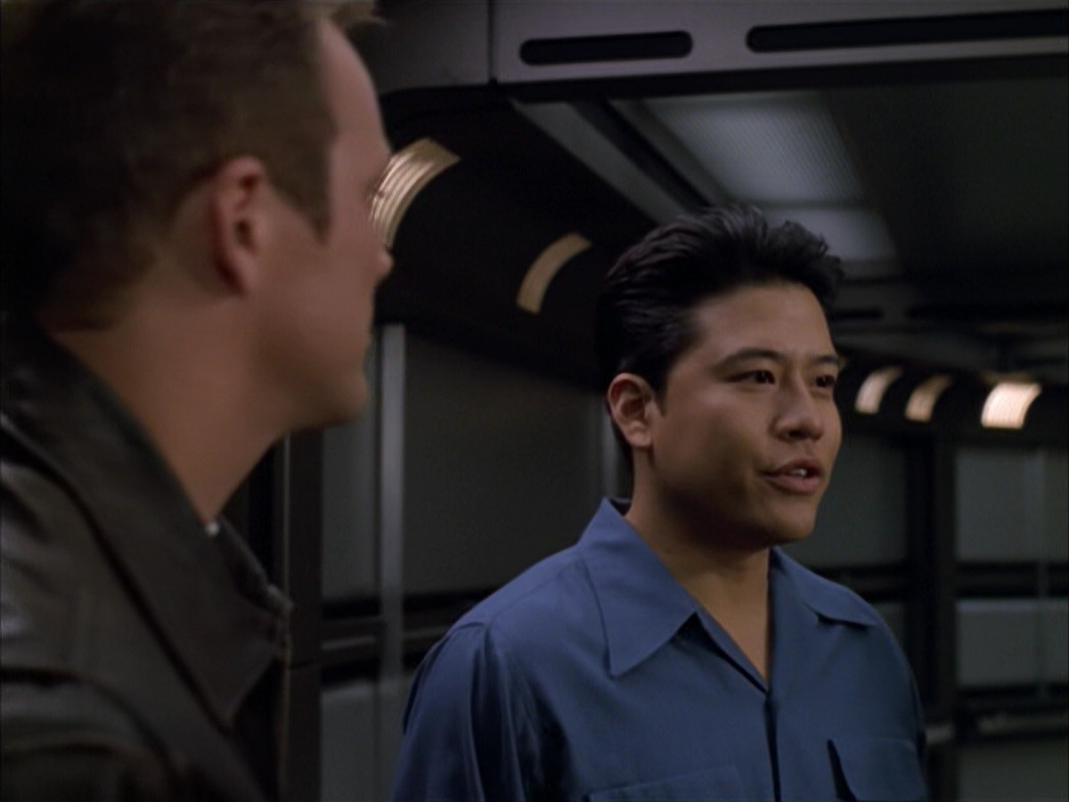 extant_StarTrek_VOY_5x09-ThirtyDays_00718.jpg