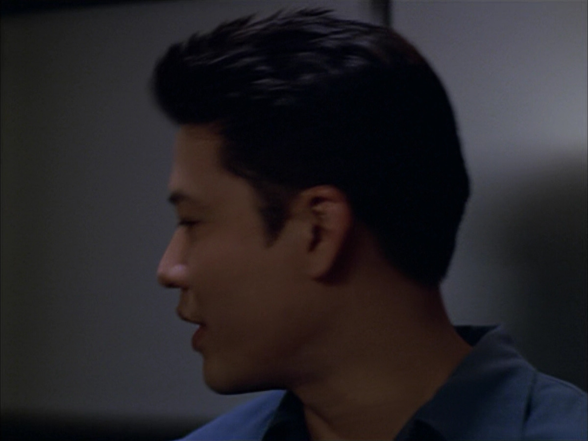 extant_StarTrek_VOY_5x09-ThirtyDays_00773.jpg