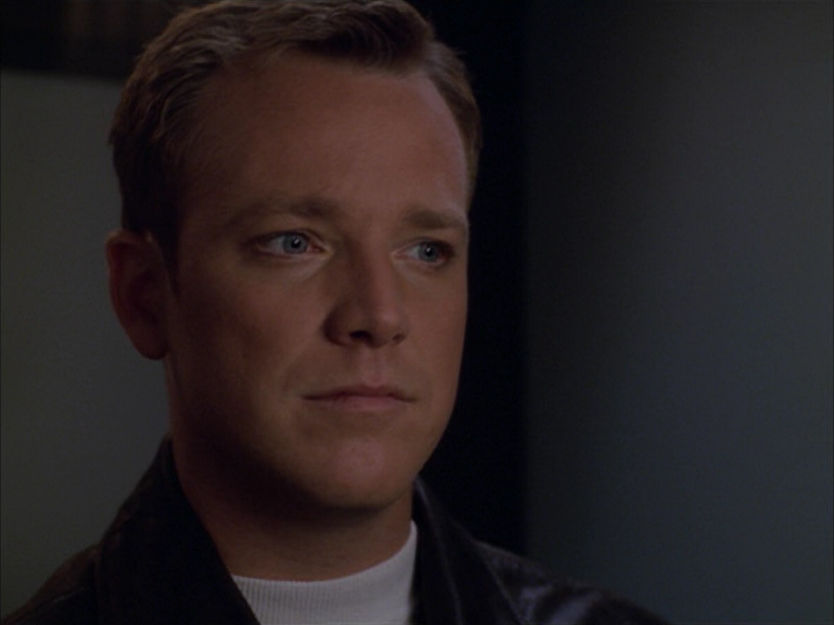 extant_StarTrek_VOY_5x09-ThirtyDays_00775.jpg