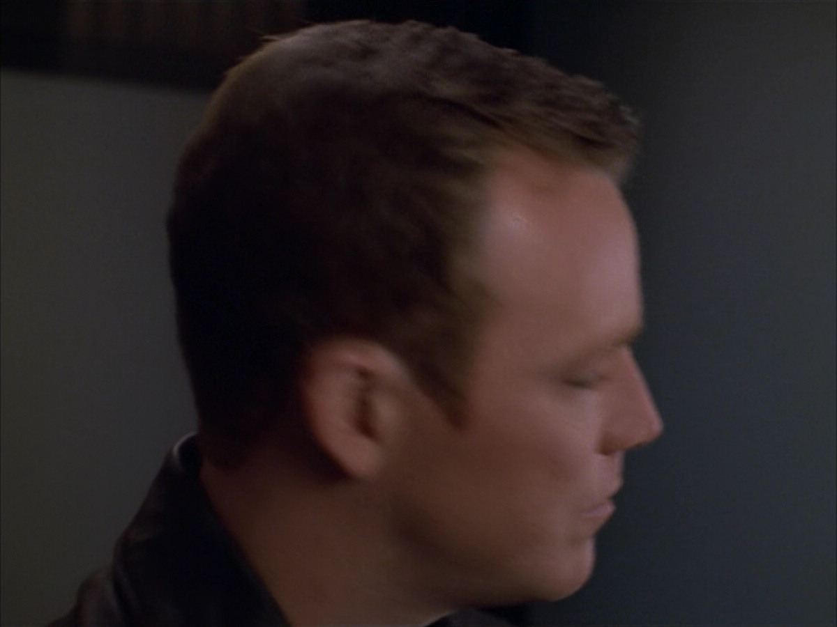 extant_StarTrek_VOY_5x09-ThirtyDays_00781.jpg