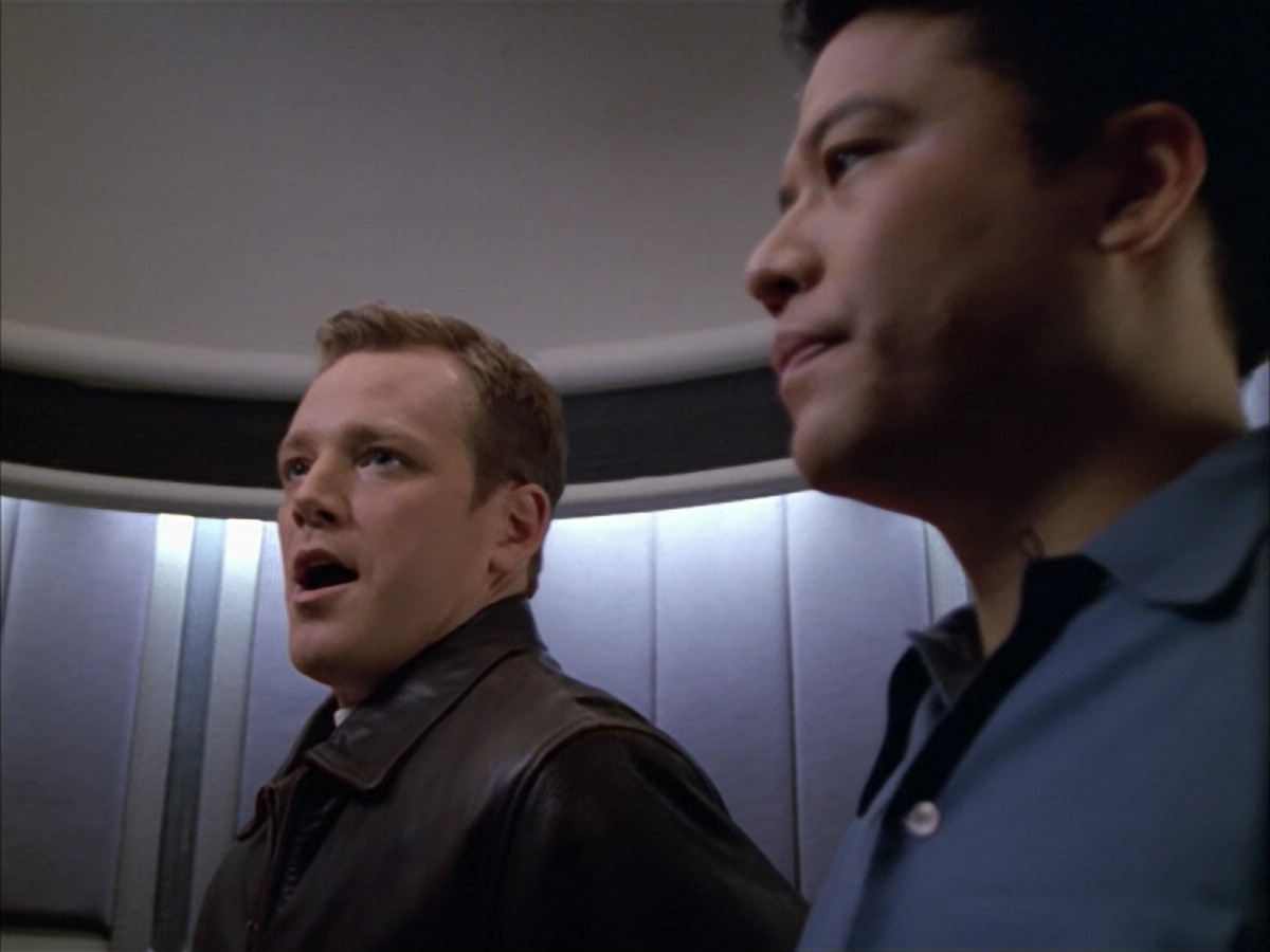 extant_StarTrek_VOY_5x09-ThirtyDays_00787.jpg