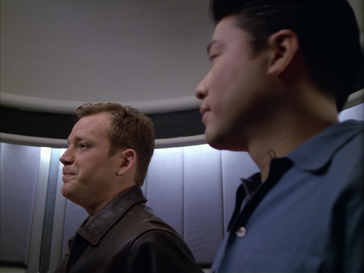 extant_StarTrek_VOY_5x09-ThirtyDays_00790.jpg