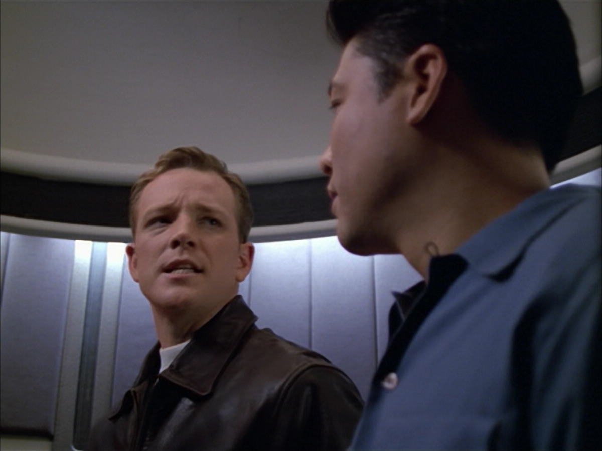 extant_StarTrek_VOY_5x09-ThirtyDays_00794.jpg