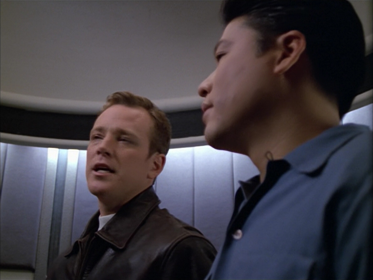 extant_StarTrek_VOY_5x09-ThirtyDays_00796.jpg