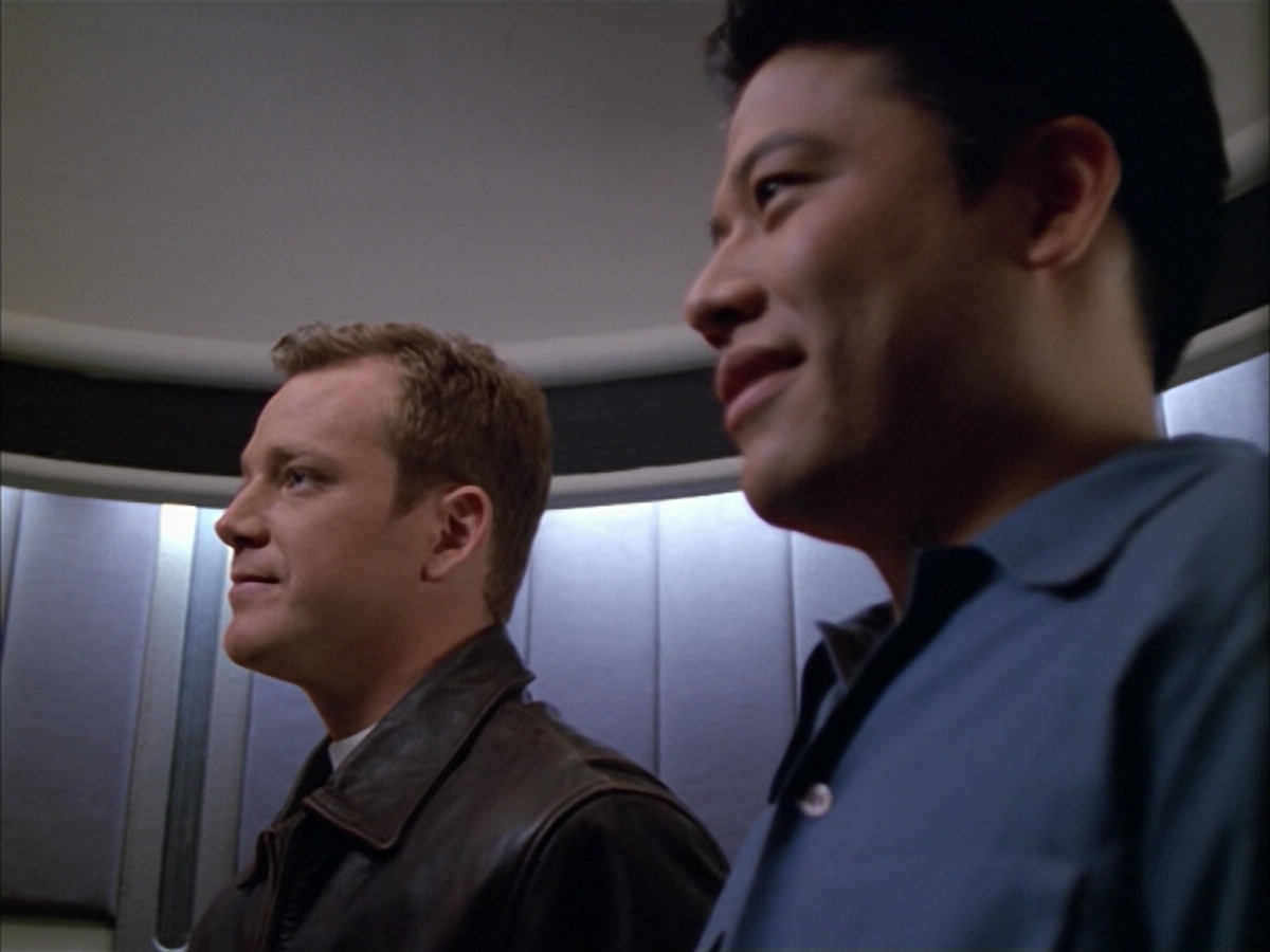 extant_StarTrek_VOY_5x09-ThirtyDays_00803.jpg